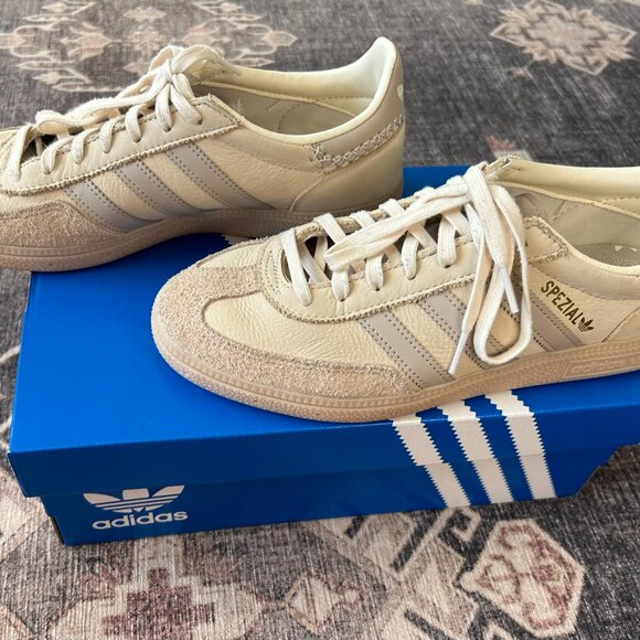 adidas Shoes - Women's Adidas Handball Spezial Cream White & Beige Size 8.5 EUC
